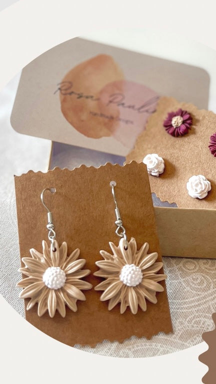 1.3. Aster flower, lightweight earrings, Fall colors, everyday wear