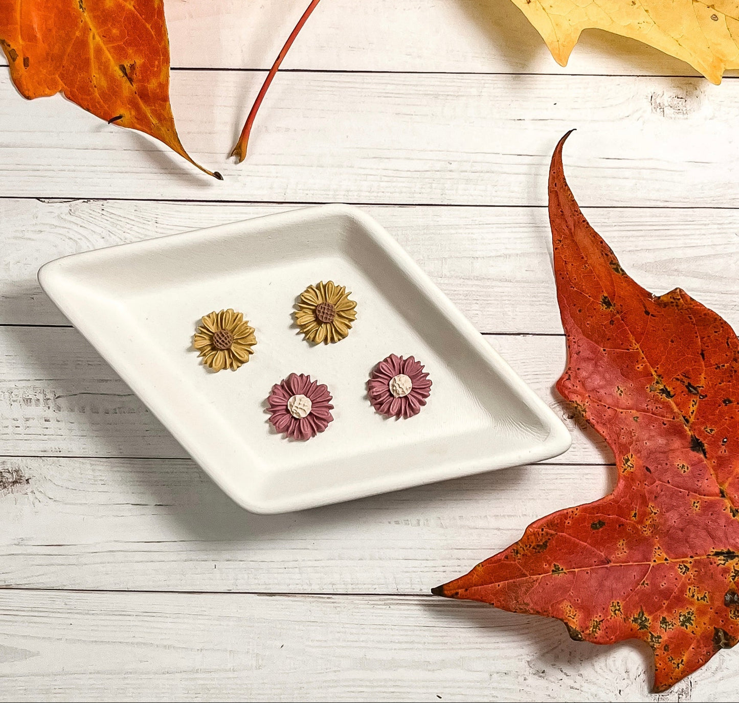 1.2 Fall Flower studs