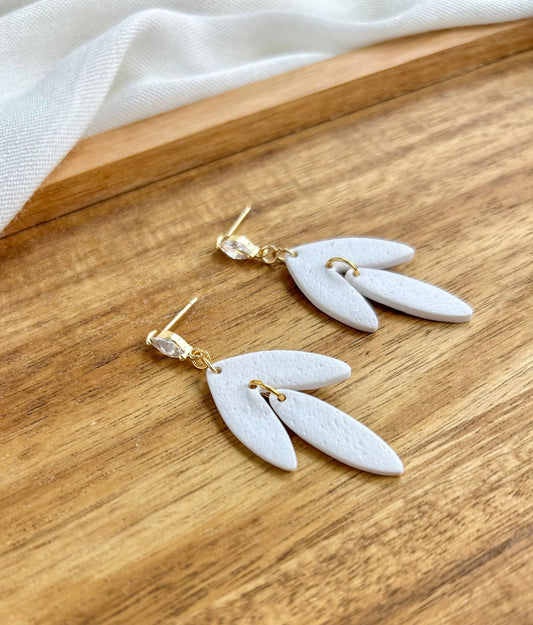 2.2 Jasmine - handmade elegant polymer clay earring