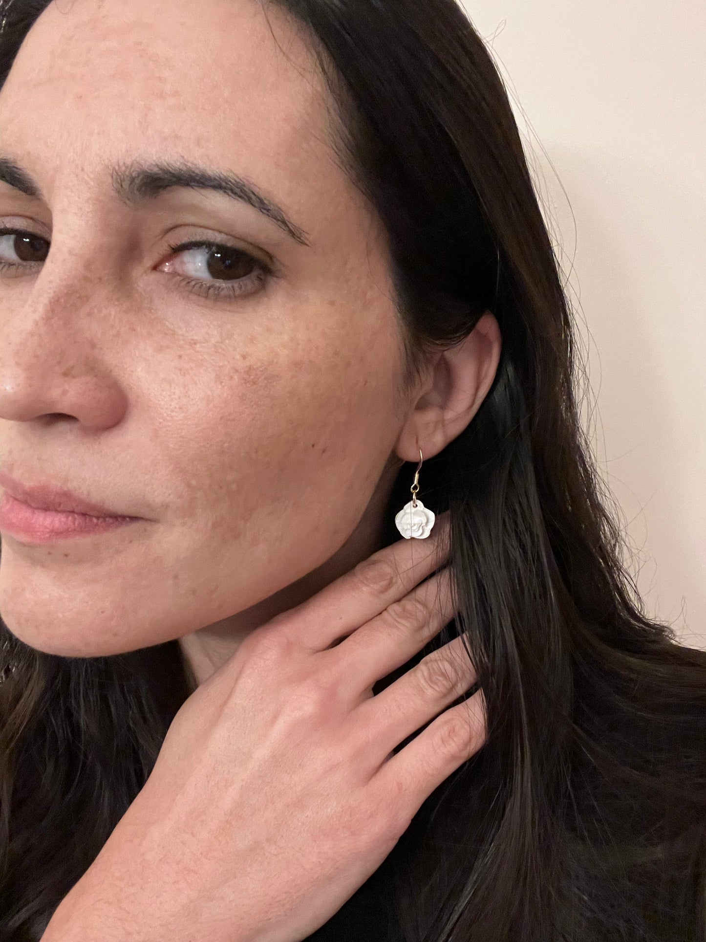 a. Pure beauty, lightweight earrings, everyday wear jewelry, romantic style