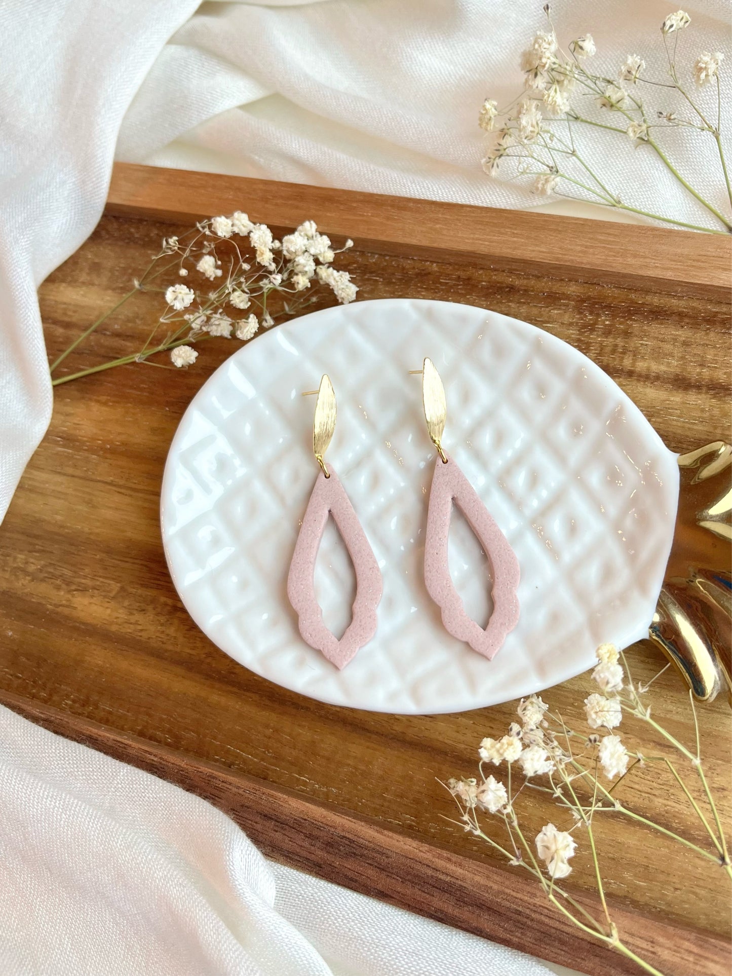 a. Liliana, lightweight earrings, everyday wear jewelry, romantic style, statement earrings