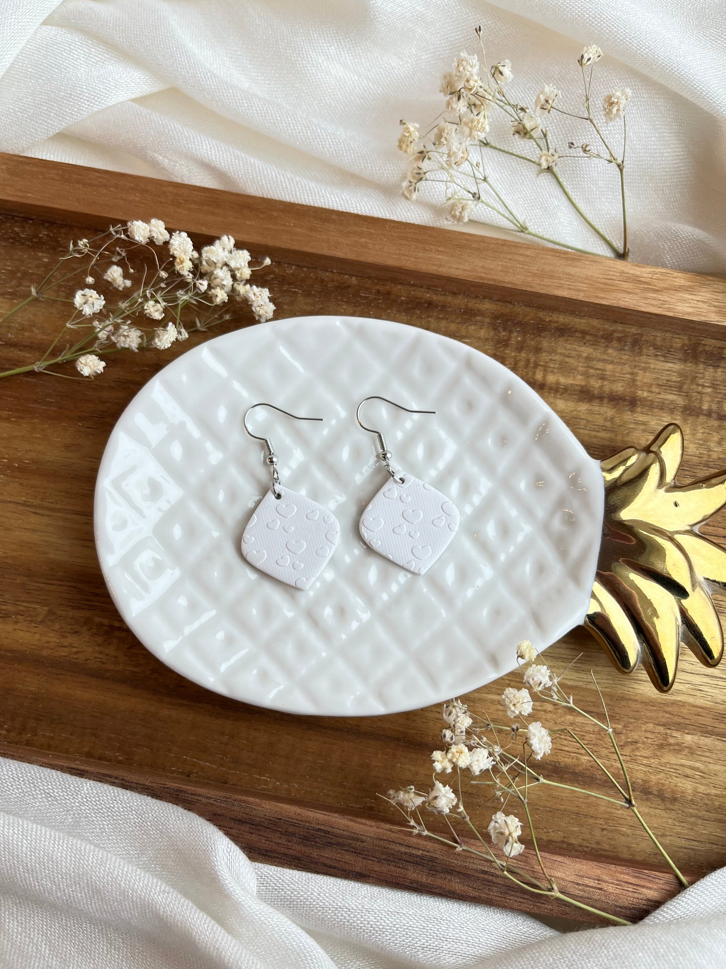 b. Fill My Heart, lightweight earrings, everyday wear jewelry, romantic style