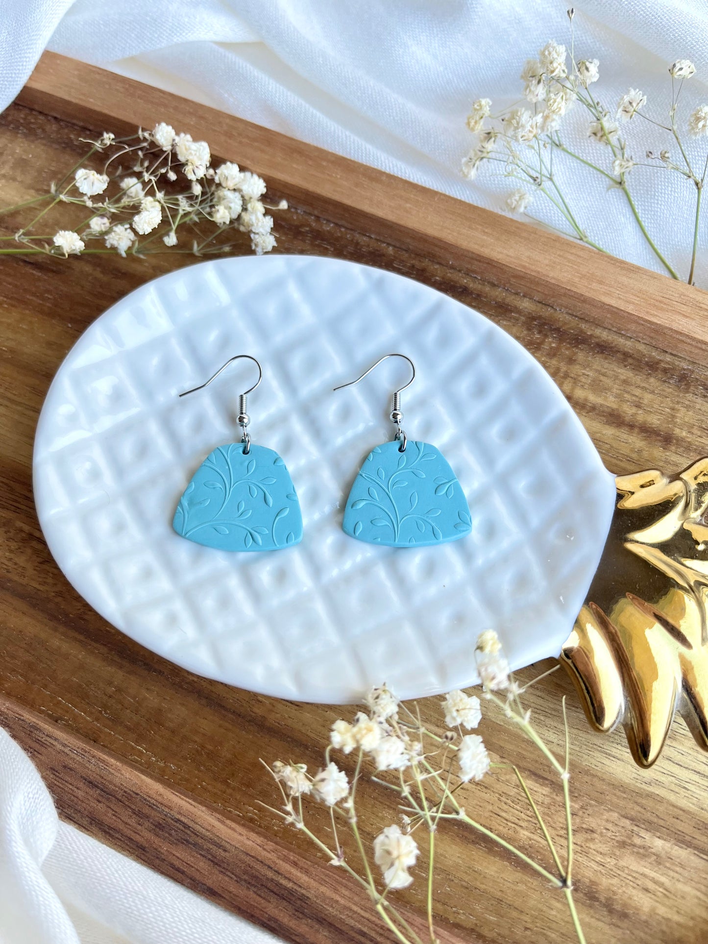 a. Blue dream, lightweight earrings, everyday wear jewelry, romantic style