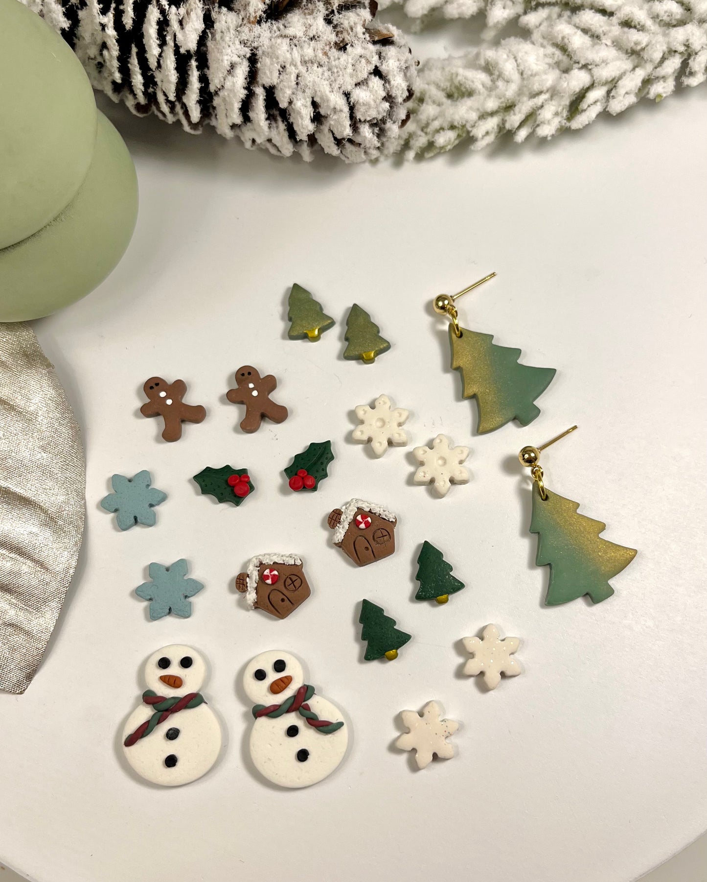 1.7 Snow flake studs, lightweight, statement jewelry, holiday jewelry