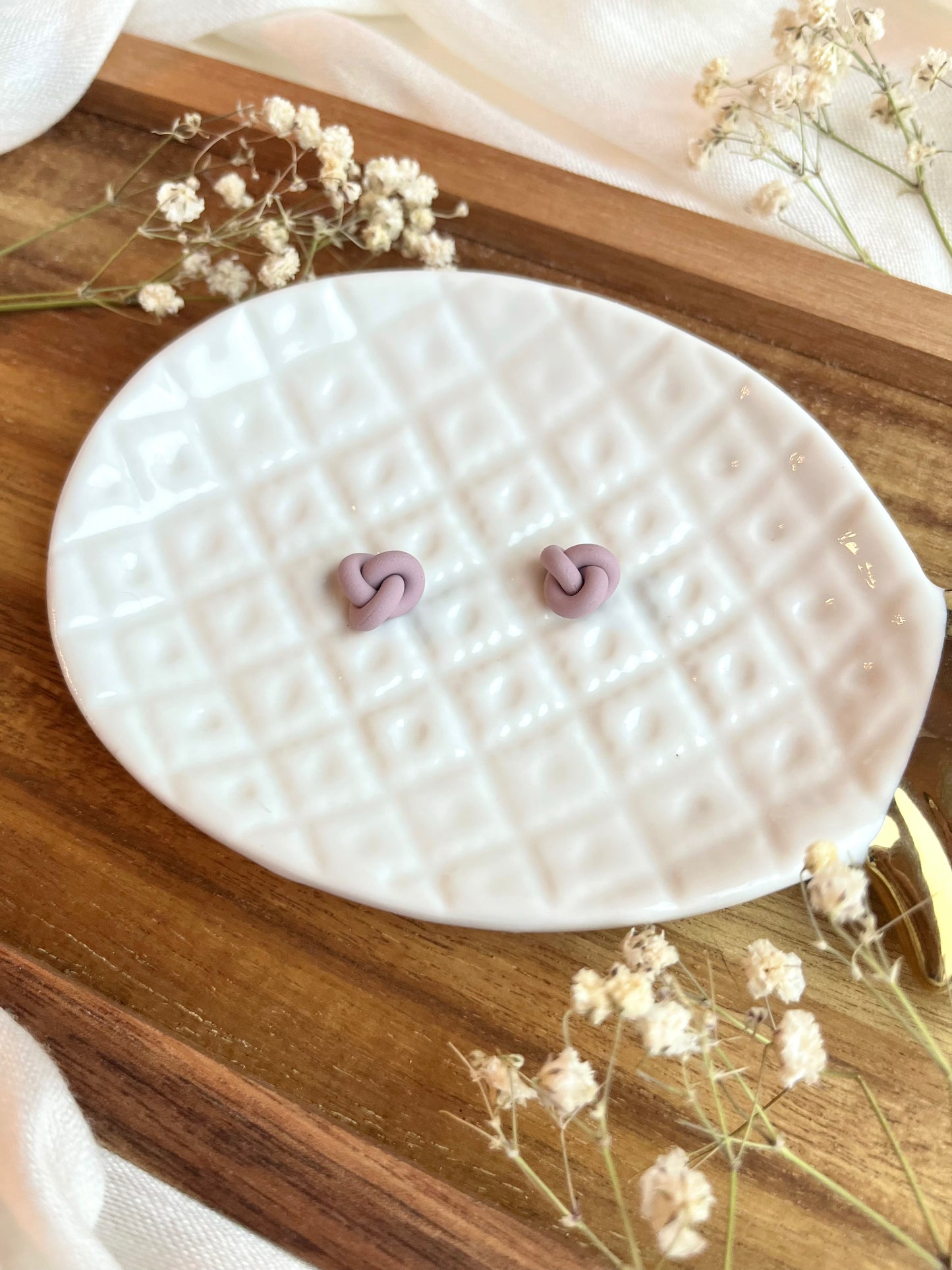 b. Little Knots, lightweight earrings, everyday wear jewelry